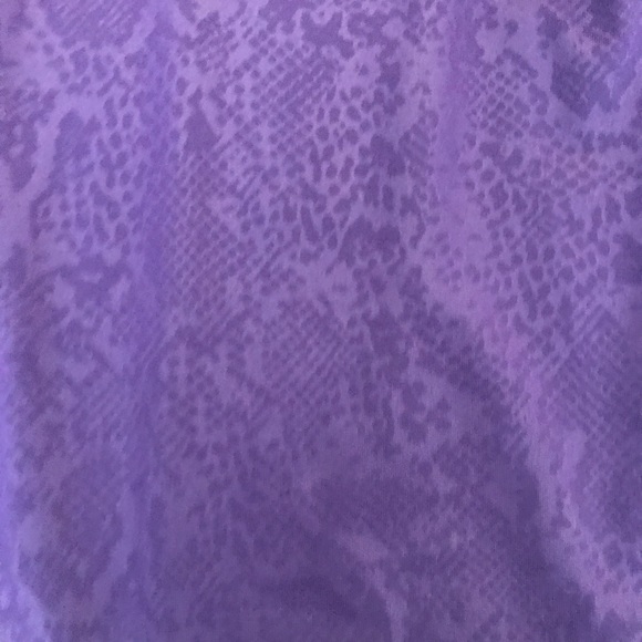 Nike Pro Run Shirt Purple Activewear Snakeskin XS - Picture 2 of 5